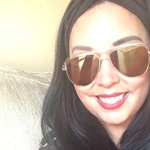 Meet your Posher, Ariana